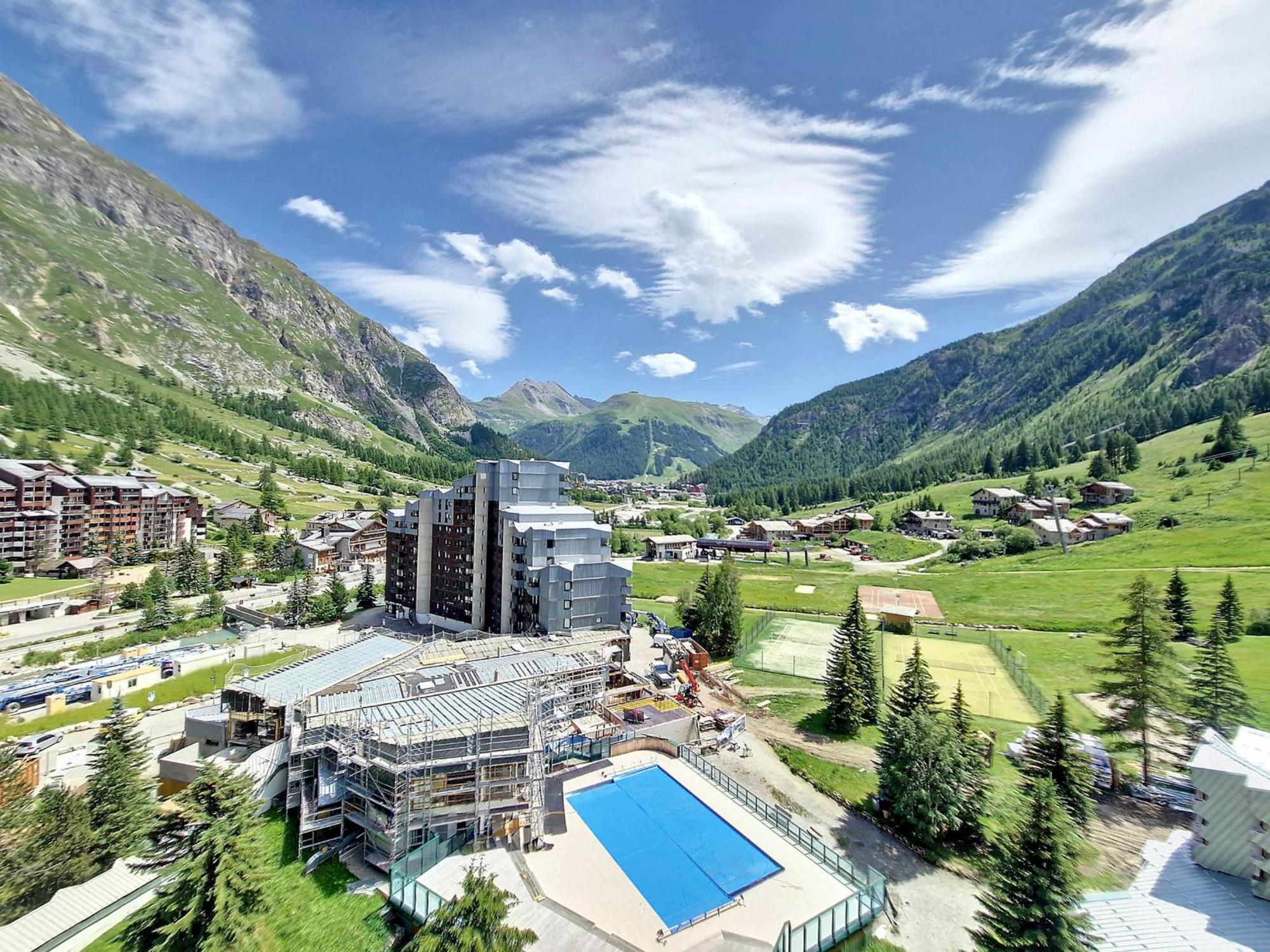 **studio Alcove A La Daille Avec Balcon, Aux Pieds Et Piscine Chauffee En Ete** - Fr-1-518-149 Apartment Val-dʼIsère